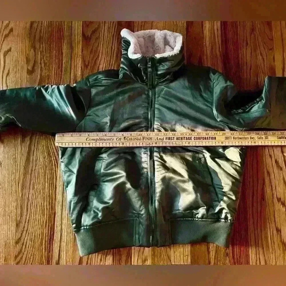 GAP - Women’s satin bomber jacket with pink fleece lining. Size small - Picture 6 of 11